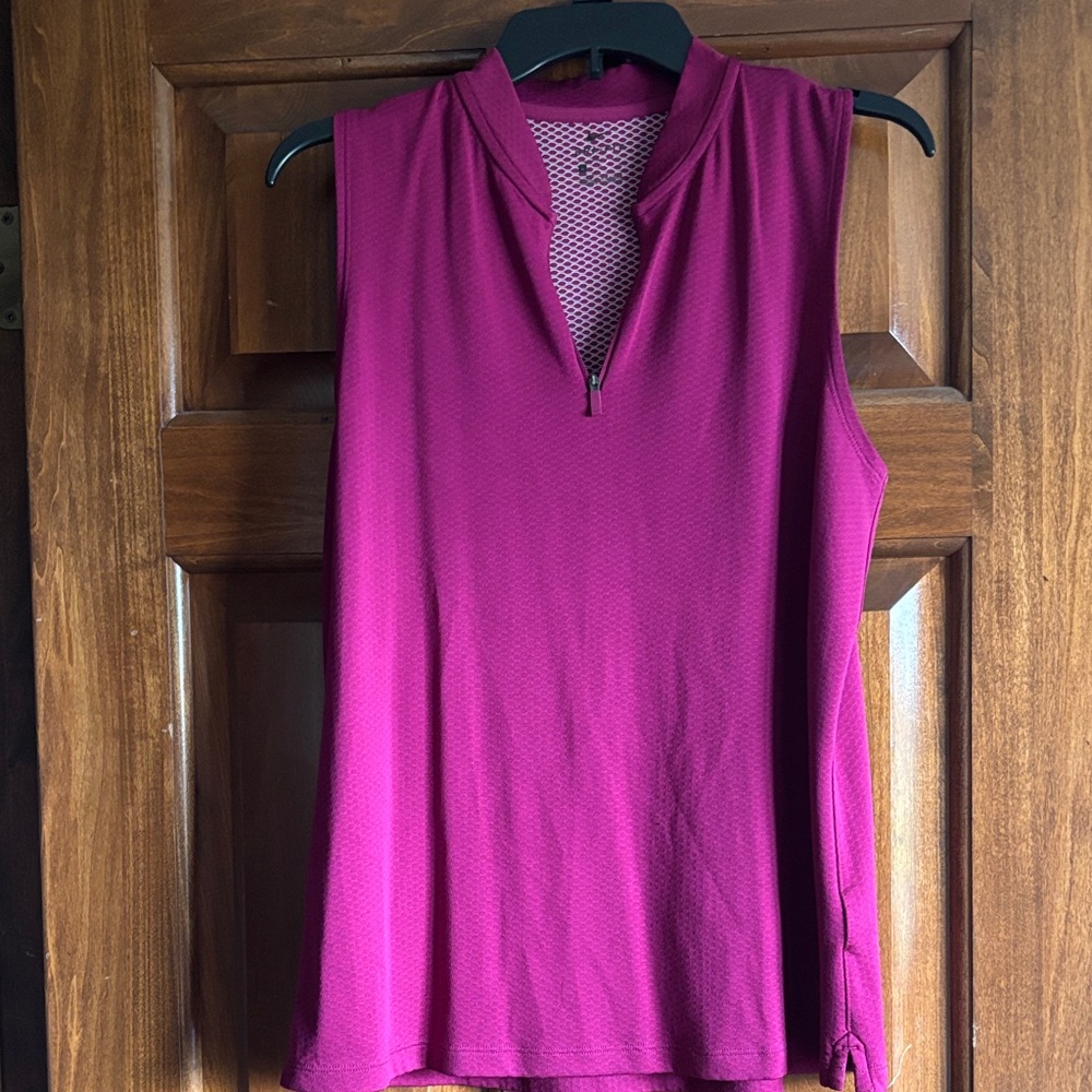 Nike 1/4 zip Sleeveless Magenta Top